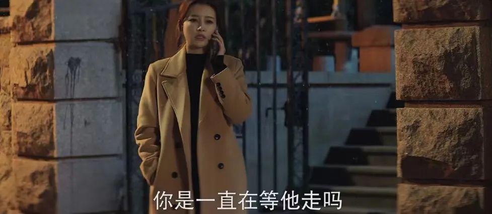 他俩甜归甜，只敢捂眼看…