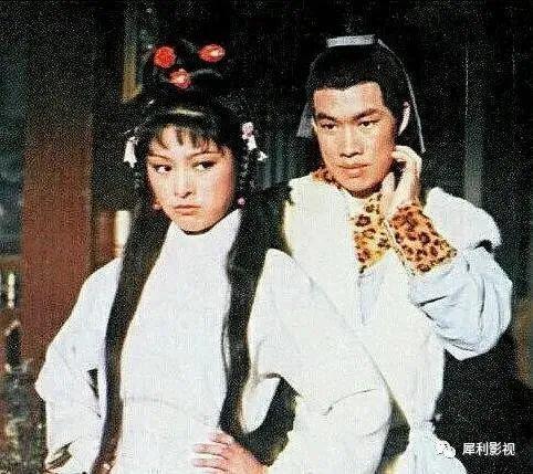 扮演黄蓉的8位演员美翻了，但无争议的第一名却是她