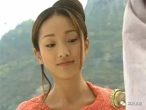 扮演黄蓉的8位演员美翻了，但无争议的第一名却是她