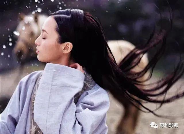 扮演黄蓉的8位演员美翻了，但无争议的第一名却是她