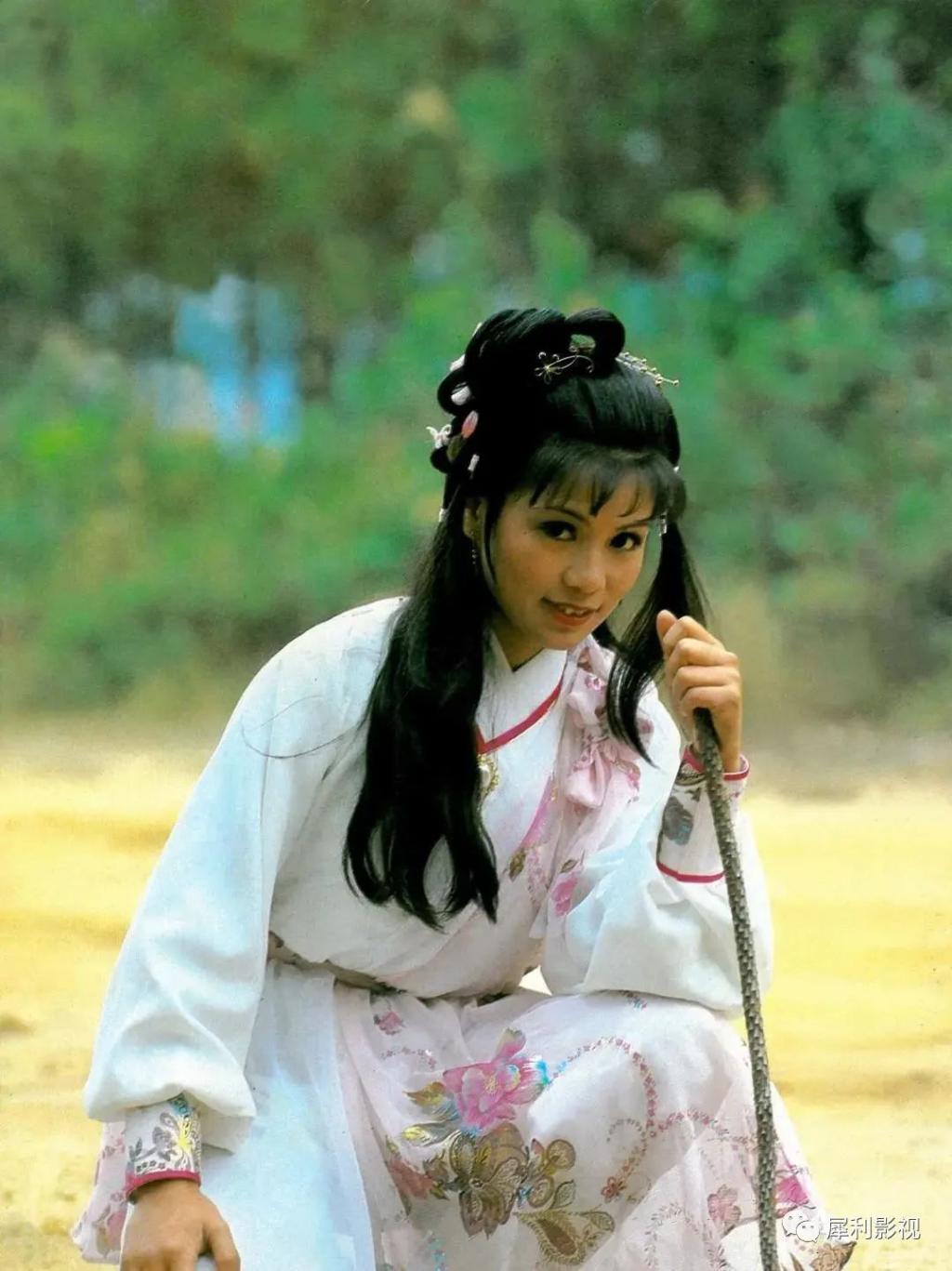 扮演黄蓉的8位演员美翻了，但无争议的第一名却是她