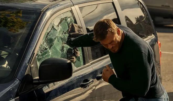 阿汤哥演砸的角色，被这个身高近2米大块头演火了