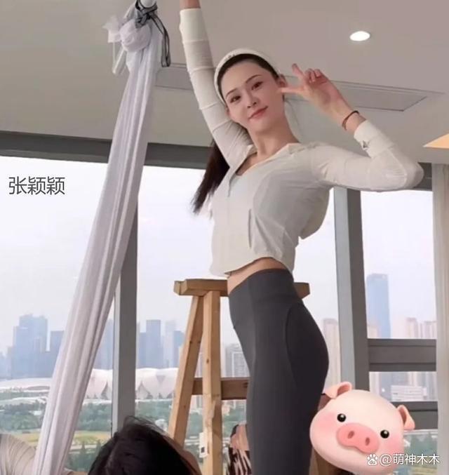 汪小菲公开新女友！两人携手返台跨年，动作亲密毫不避嫌