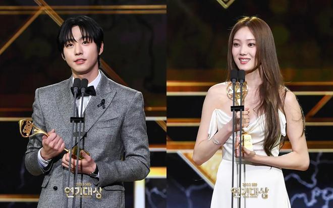 SBS演技大赏落幕 现场变成李善均追思会