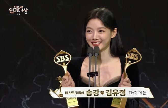 SBS演技大赏落幕 现场变成李善均追思会