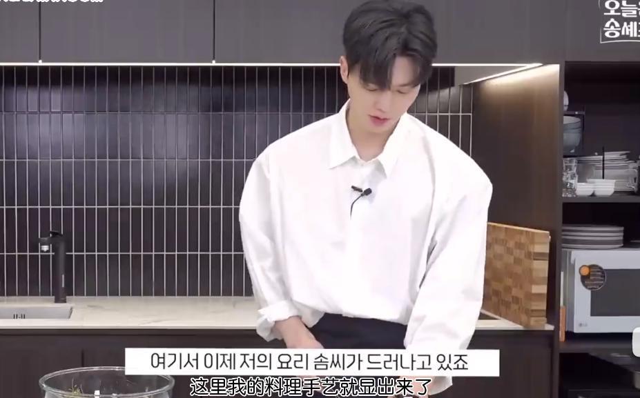 啊！刚逆回来的神颜又残了