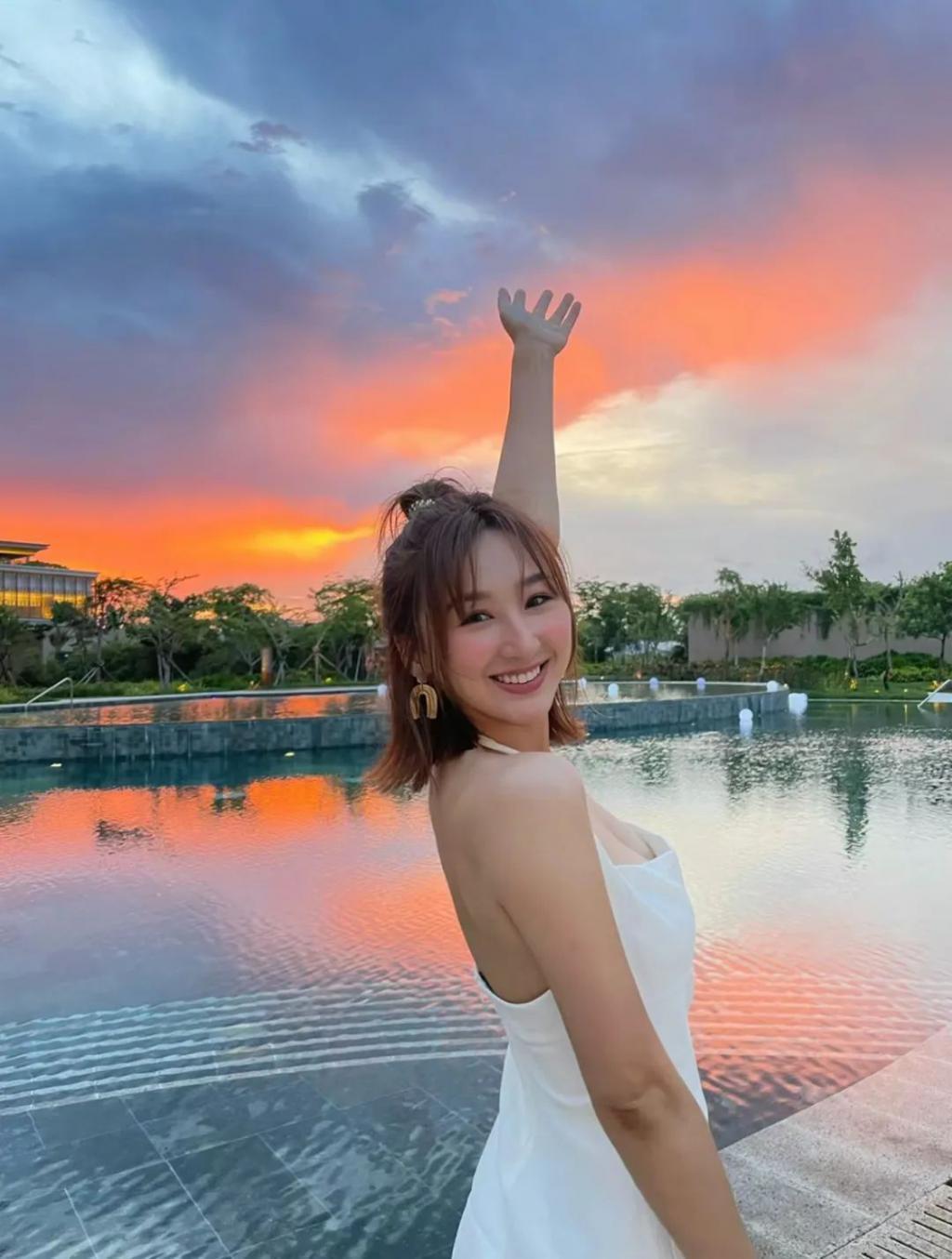 靠胸和臀上位，她把野心写在脸上，狠狠打脸内娱！