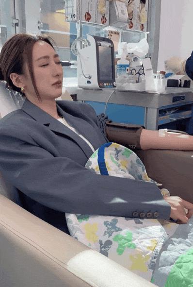 靠胸和臀上位，她把野心写在脸上，狠狠打脸内娱！