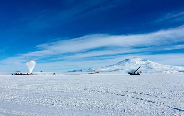 NASA南极探空气球开始在冰天雪地里以科学的名义航行