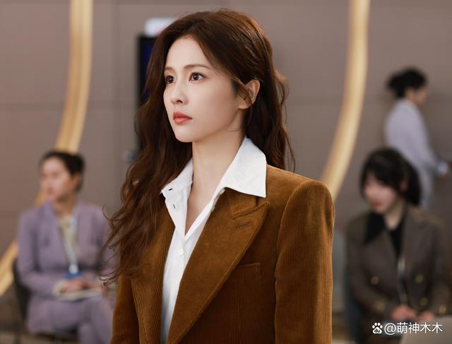 内娱明星尴尬追星史：白鹿太爱鹿晗为其改名，张碧晨追星张艺兴