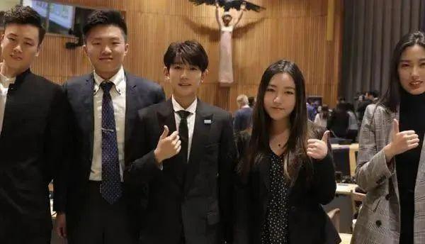 vocal？他真的恋爱了吗？？？