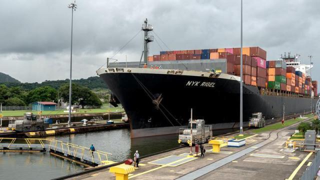 巴拿马运河大梗阻，全球航运业大患