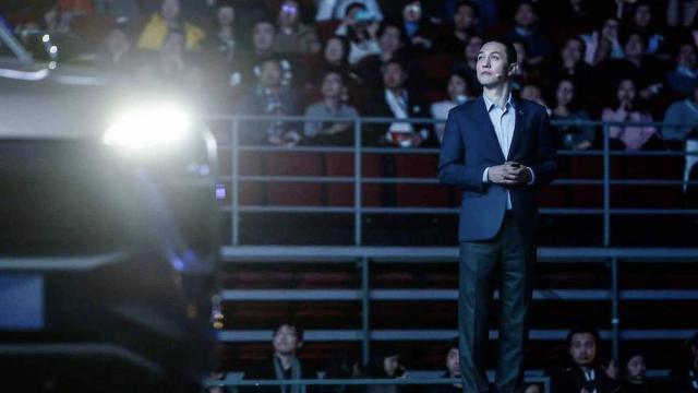 蔚来三季度营收暴涨，旗舰新车月内发布，李斌透露阿尔卑斯更多消息