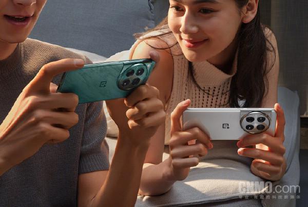 年底购机推荐！这四款新机配置几乎“无短板” 闭眼入