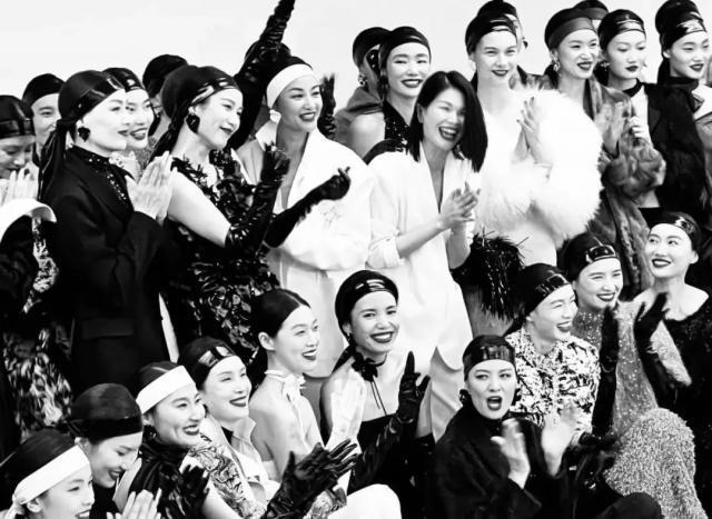 还记得吕燕吗？混血儿子长这么大了？