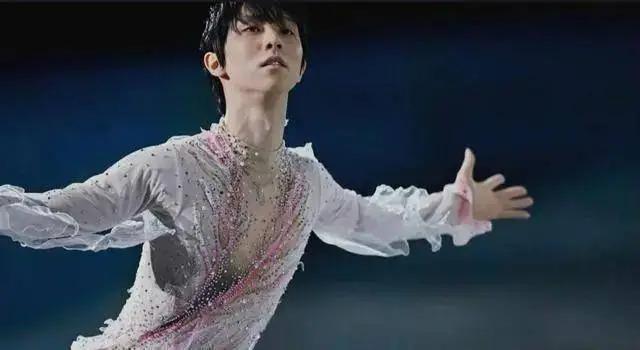 羽生结弦离婚细节！结婚三月并未告知家人，外婆一脸懵