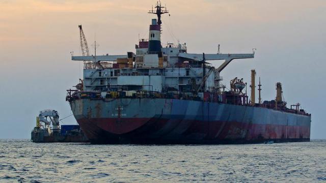 红海受阻、油气大涨，美国宣布组建“多国联合护航行动”