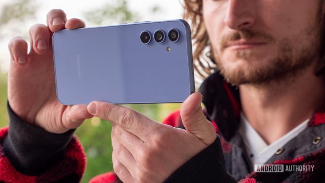 传音畅销的高端机型，这配置在国内得破产