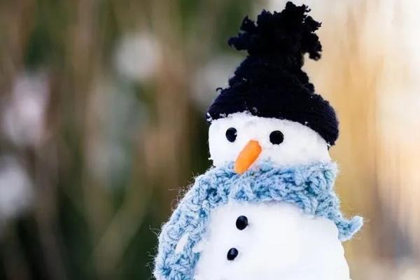 冬天的「取暖神器」来了，南开大学研发，太阳能供电，有望用在宇航服中