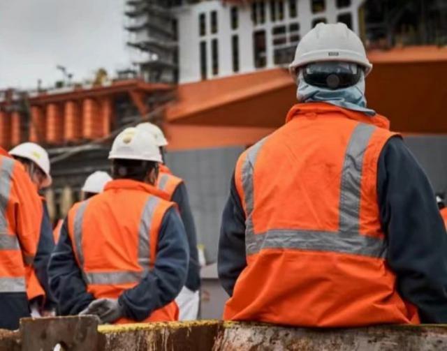 时尚的尽头是劳保用品