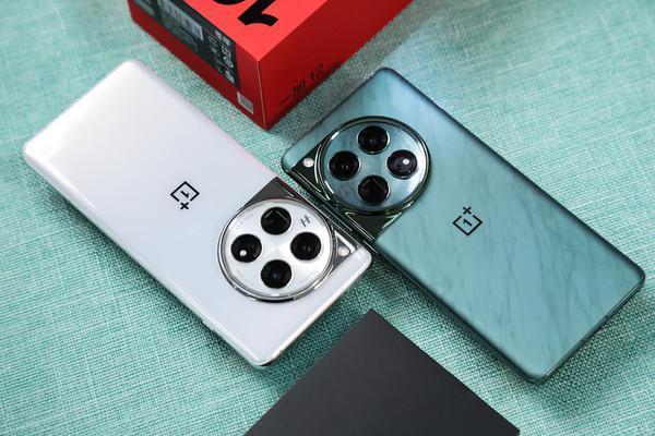 年底买手机要慎重！性能、拍照、颜值少一个都别买