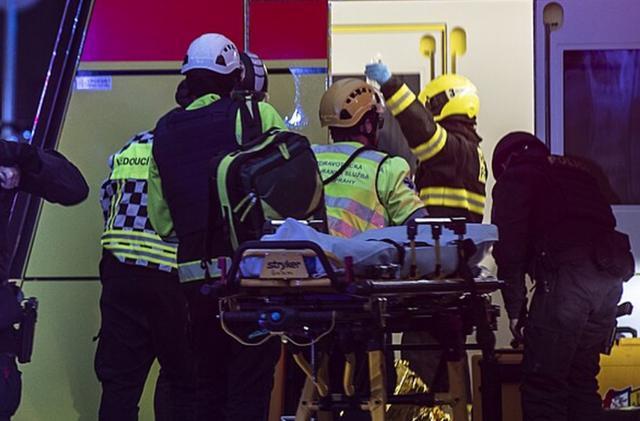 捷克查理大学枪击事件已致超15人死亡，12月23日被定为全国哀悼日