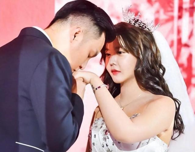 假结婚假离婚连小孩都是假的，这届明星还能再离谱一点吗？