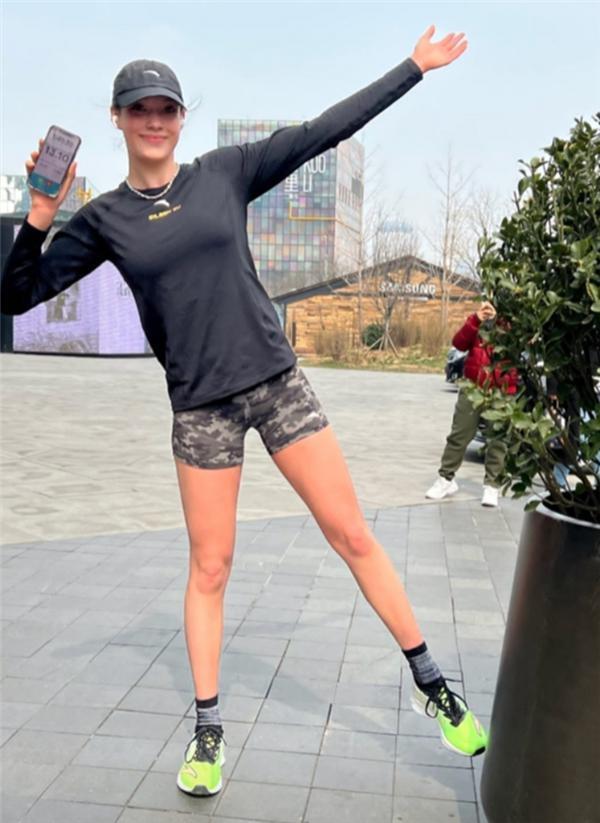 谷爱凌年收入近1.6亿元登上《福布斯》 赛场收入不到0.5%