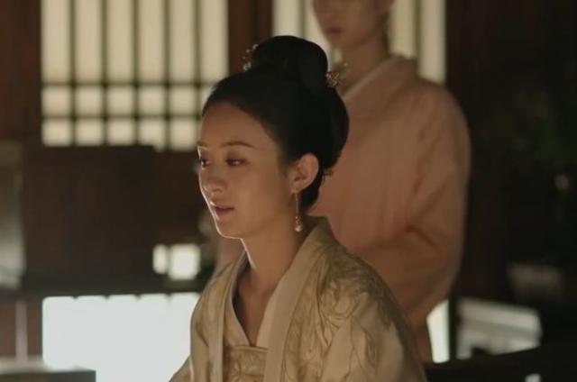 知否：明兰终于对盛紘说出母亲身世，墨兰大惊，大娘子赶忙攥紧手