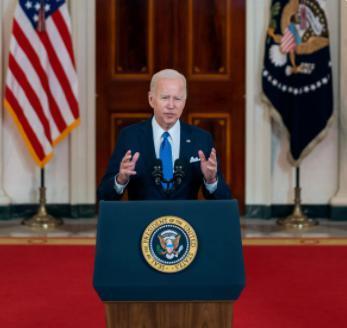 拜登圣诞节前捅下温柔一“刀”：不认为特朗普享有免于刑诉的豁免权