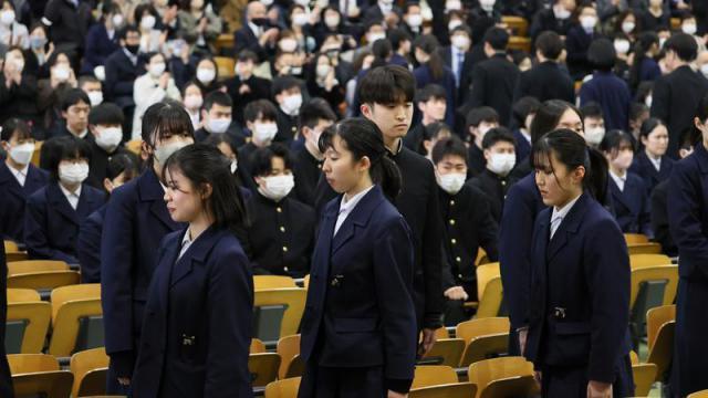 残忍现实，日本人的身高越来越矮了