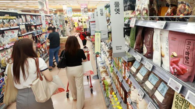 背着大米去韩国的人，把飞机“压垮”了