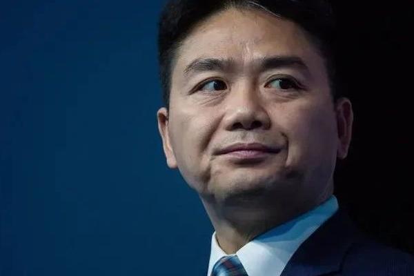 虽迟但到！真我GT5 Pro黑色1TB版将于明日10点开售