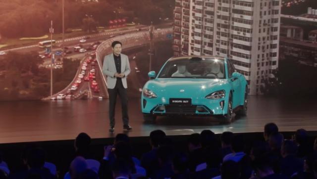 雷军第一次发车：造车1003天和他的感情牌与技术牌