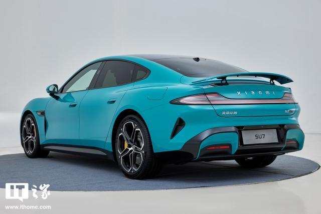 小米汽车 SU7 Max 实拍：全球量产车最低风阻系数，破百2.78秒