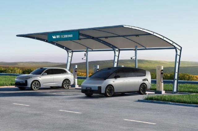 理想汽车 300 座 5C 超级充电站目标达成