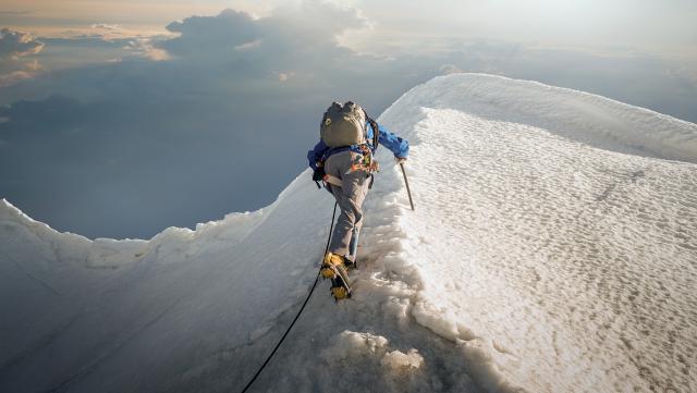 一位创业者的年终总结：焦虑、彷徨、疼痛，仍一往无前