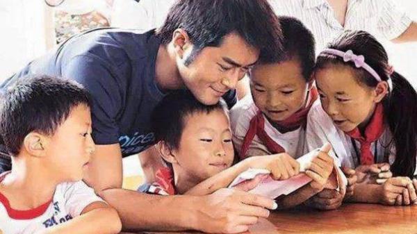 顶级影帝宣布退出影坛：红火，潦倒过…