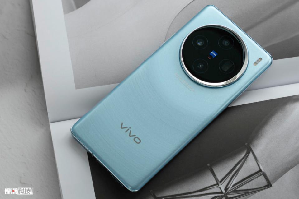 别等了,不到2000元的1TB手机,可能不会再有了