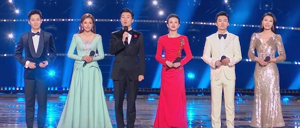 跨年晚会欢乐多：王鹤棣宋茜借位亲吻，刘宇宁毛不易一首歌唱出两个画风