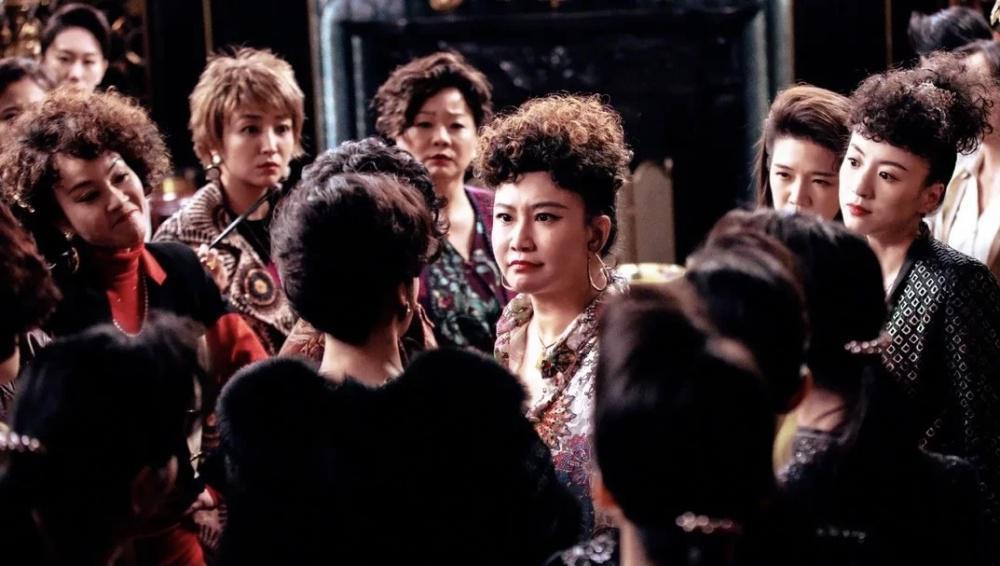 最惨星女郎，中年实现翻红，同时在《鸣龙少年》和《繁花》露脸反差很大