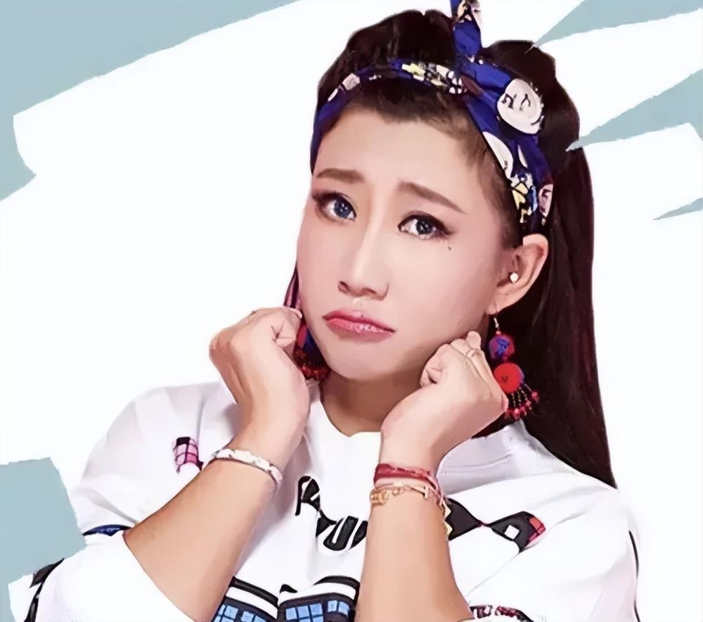 最惨星女郎，中年实现翻红，同时在《鸣龙少年》和《繁花》露脸反差很大