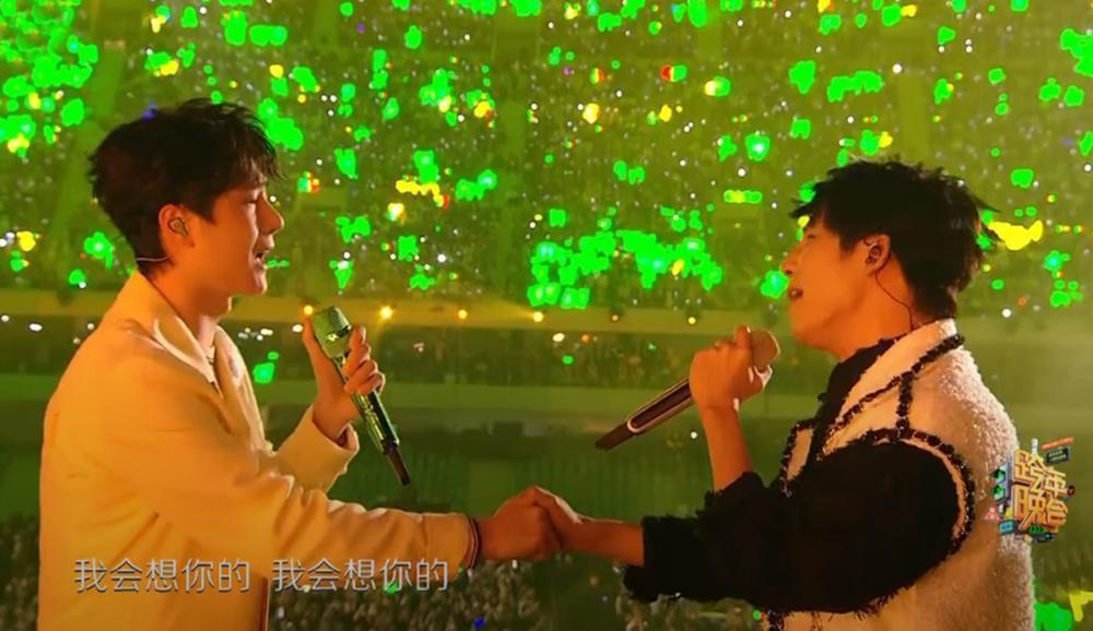 湖南台跨年晚会收视夺冠，汪涵和谢娜哭了，杨紫美出圈，蔡依林实力撑门面