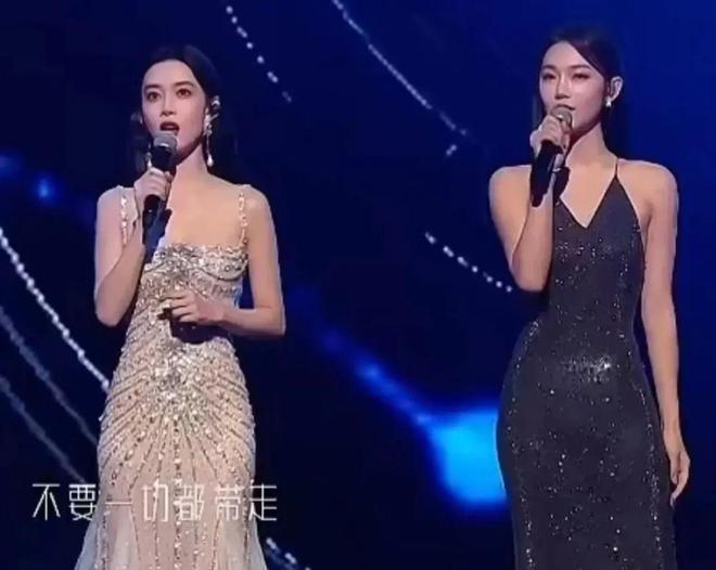 巨星翻车、流量假唱、生图奇怪，5台跨年晚会各有各的“精彩”