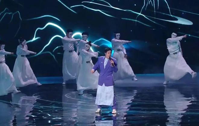 巨星翻车、流量假唱、生图奇怪，5台跨年晚会各有各的“精彩”
