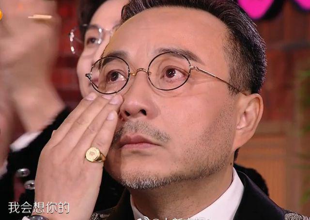 湖南跨年这一夜，天天兄弟再同台，汪涵谢娜落泪，王一博被指假唱