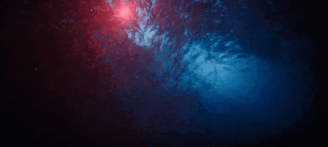 删减、重启，高层内部斗…它能上映真不容易