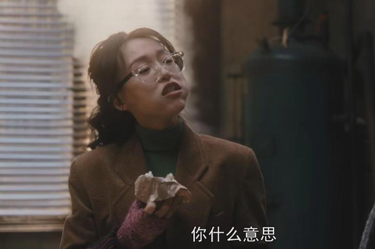唐嫣嘟嘴卖萌引网友热议，40岁还能这么可爱，网友：少女感十足