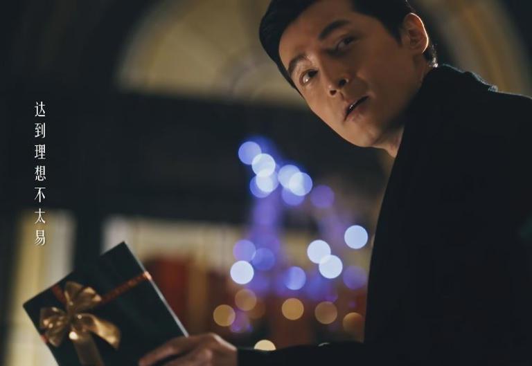 唐嫣嘟嘴卖萌引网友热议，40岁还能这么可爱，网友：少女感十足