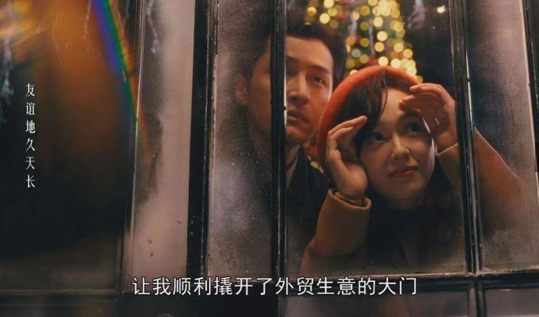 唐嫣嘟嘴卖萌引网友热议，40岁还能这么可爱，网友：少女感十足